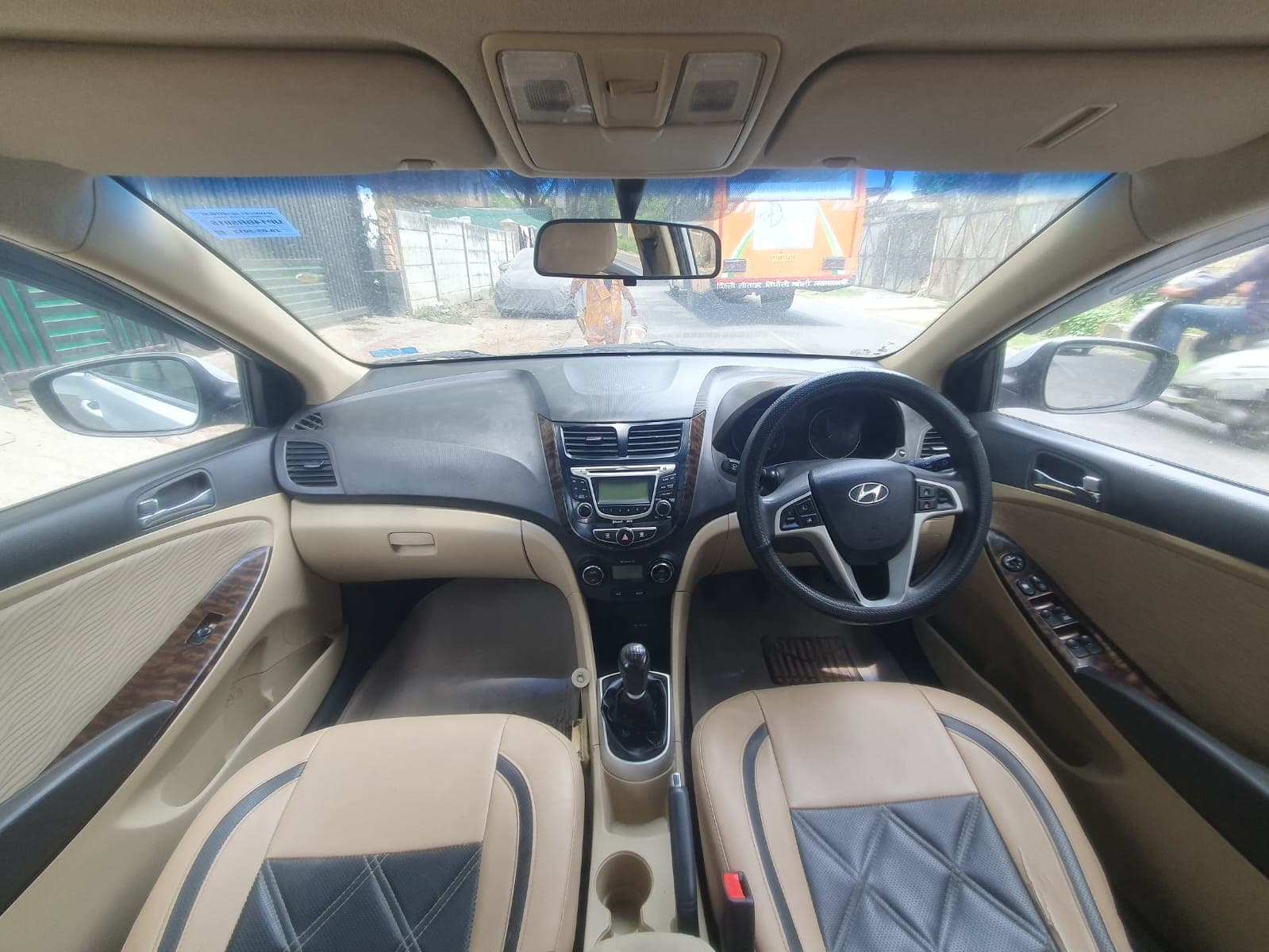 2012 Hyundai Verna fludic